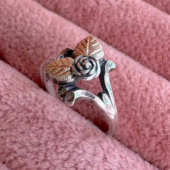 Vintage Black Hills Gold 925 Sterling Silver 12K Yellow & Rose Gold Rose Ring - Picture 10 of 14